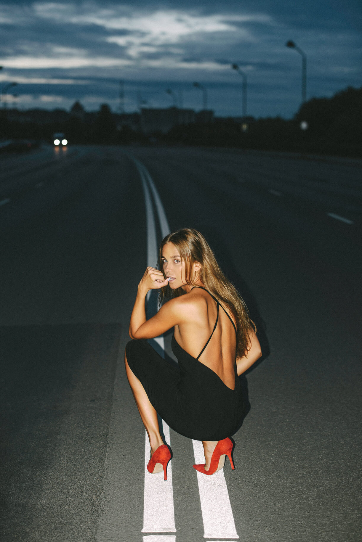 Dainius Ščiuka girl in the middle of highway
